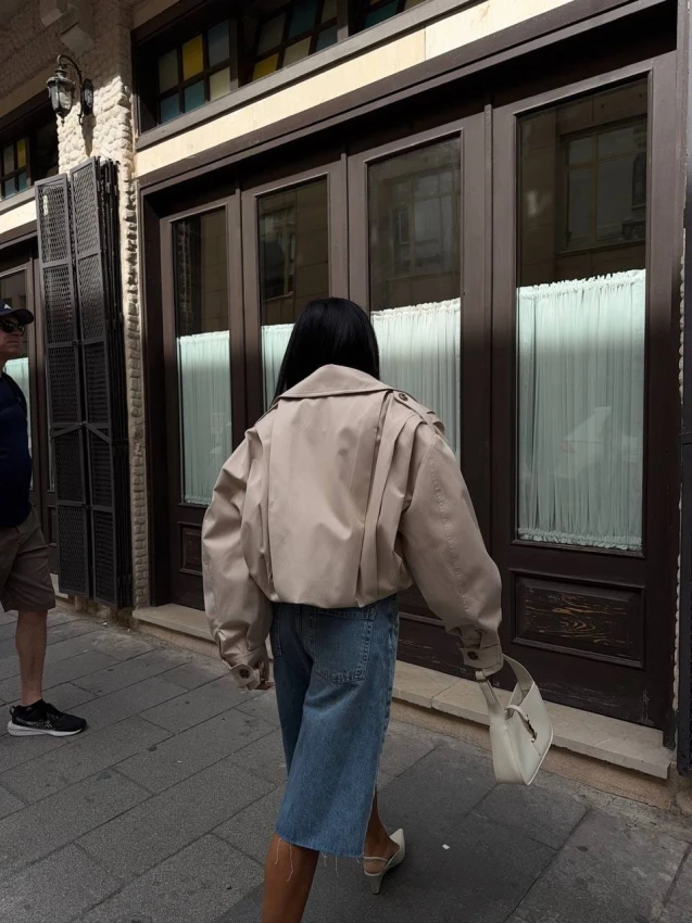 57122