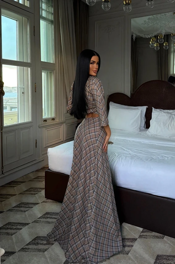 58025.